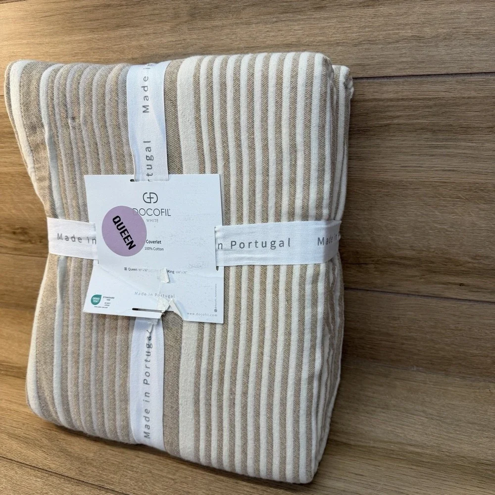 DOCOFIL White Coverlet 100% Cotton QUEEN Quilt Blanket Beige Stripes